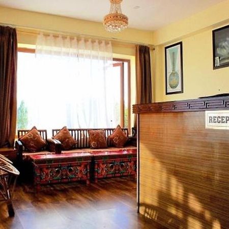 מלון לה Himalayan Residency Ladakh מראה חיצוני תמונה
