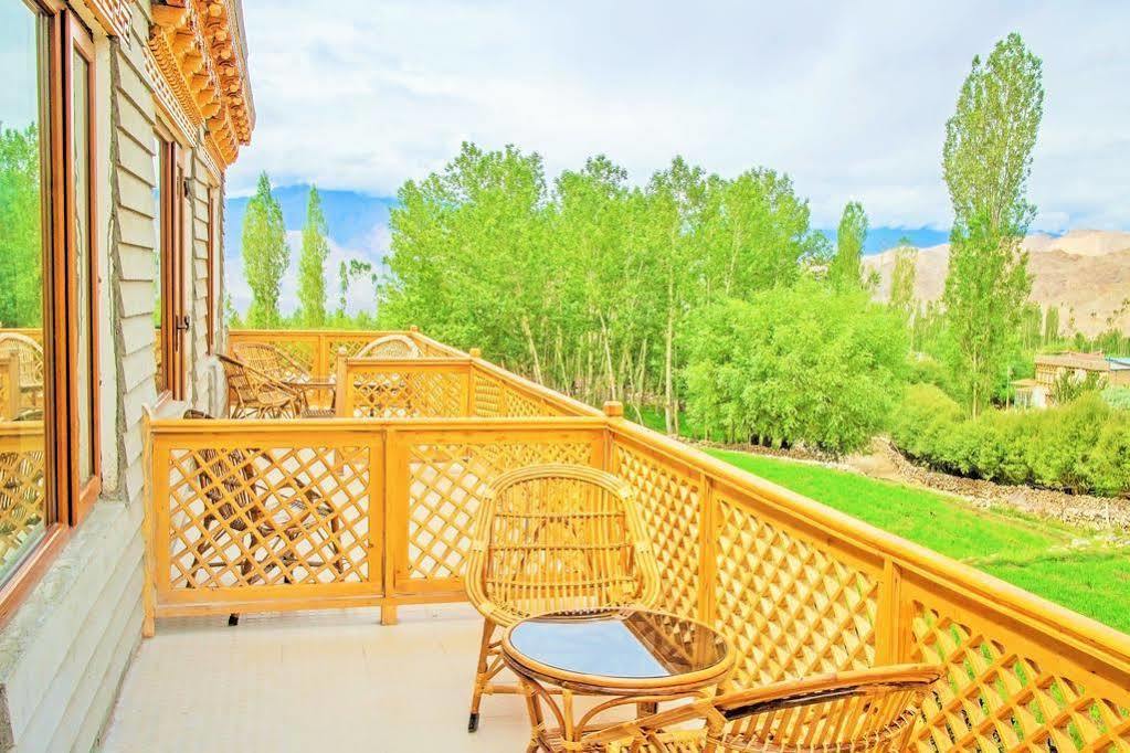 מלון לה Himalayan Residency Ladakh מראה חיצוני תמונה