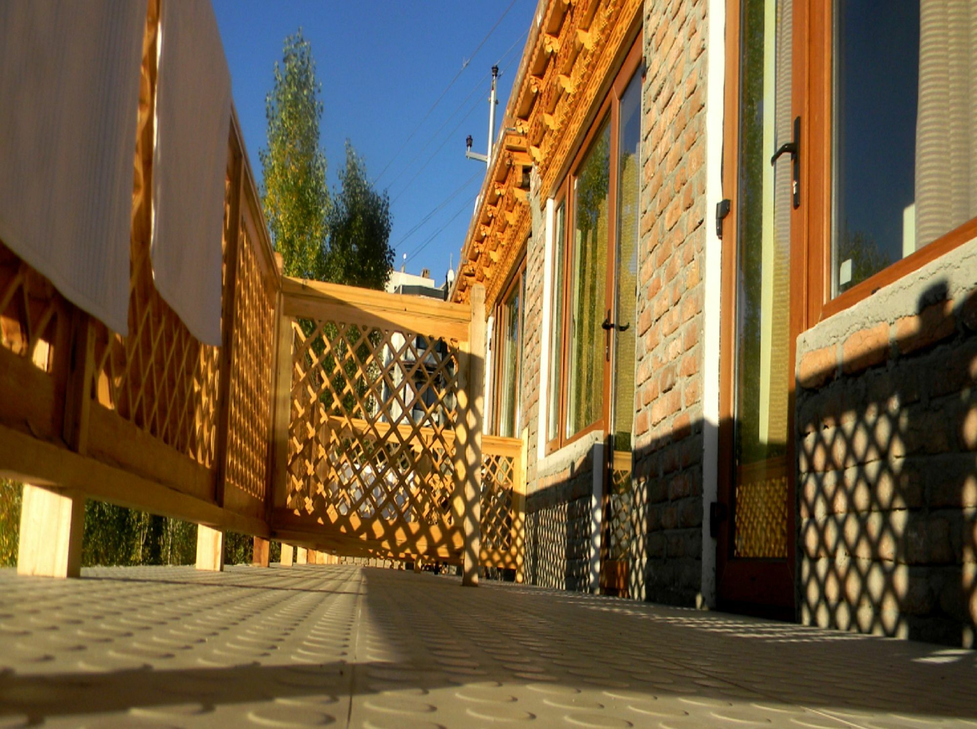 מלון לה Himalayan Residency Ladakh מראה חיצוני תמונה