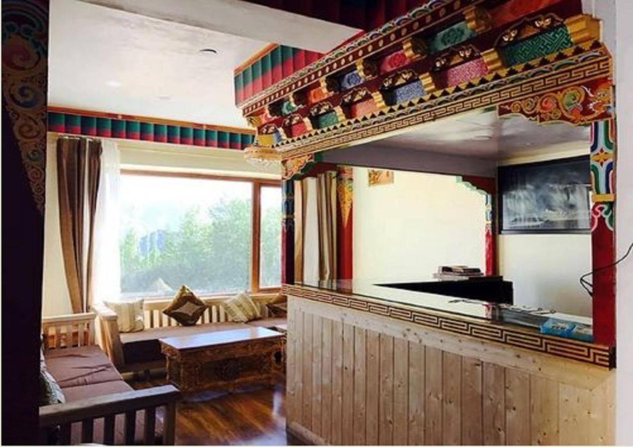 מלון לה Himalayan Residency Ladakh מראה חיצוני תמונה