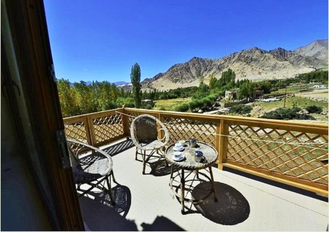 מלון לה Himalayan Residency Ladakh מראה חיצוני תמונה