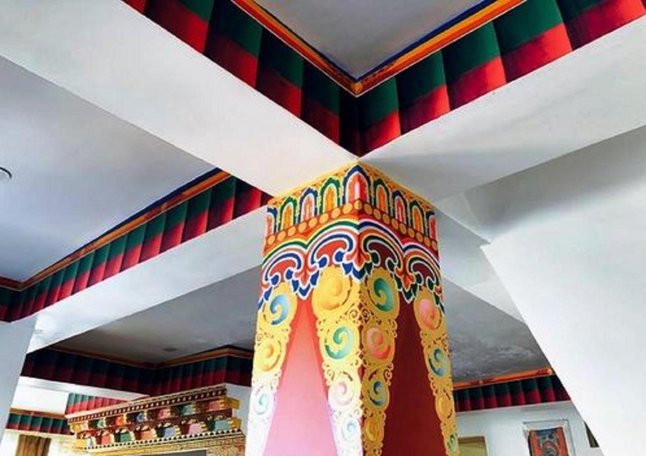 מלון לה Himalayan Residency Ladakh מראה חיצוני תמונה