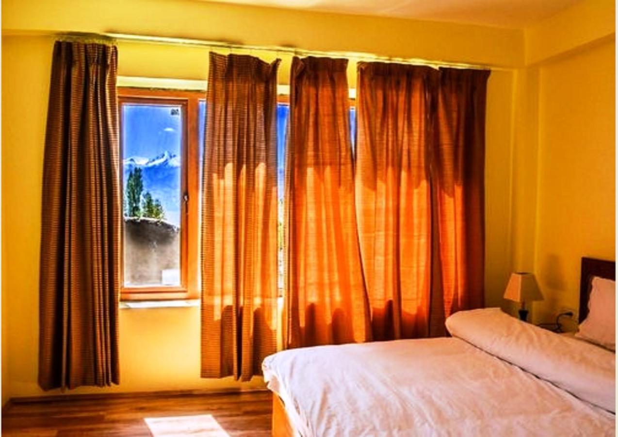 מלון לה Himalayan Residency Ladakh מראה חיצוני תמונה