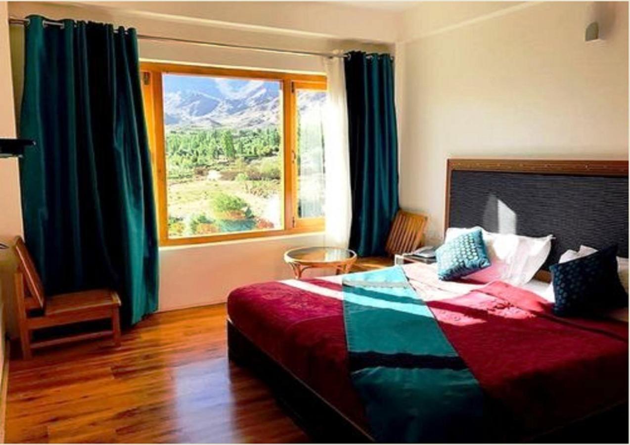 מלון לה Himalayan Residency Ladakh מראה חיצוני תמונה